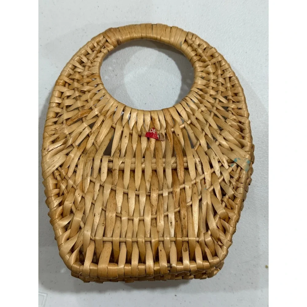 Handwoven Wicker Basket‎ 11